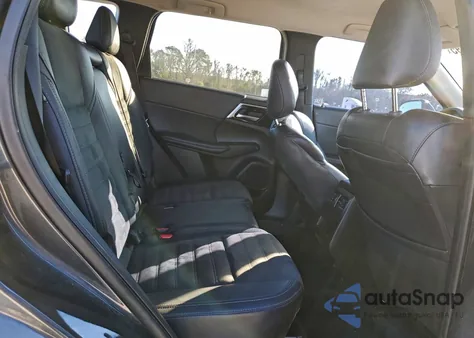 2025 Mitsubishi Outlander Se from USA, damaged, VIN JA4T5VA98SZ008655